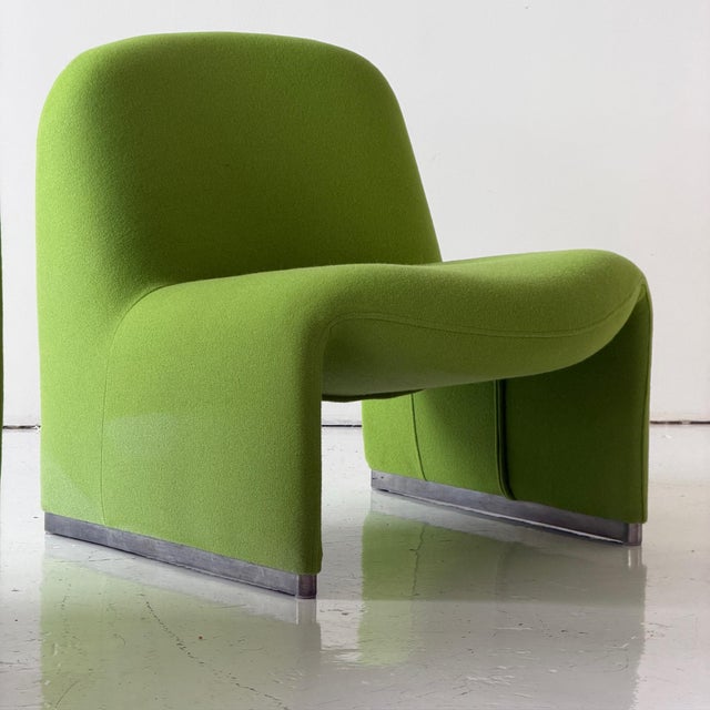 Artifort Alky Chairs Attributed to Giancarlo Piretti for Artifort For Sale - Image 4 of 9