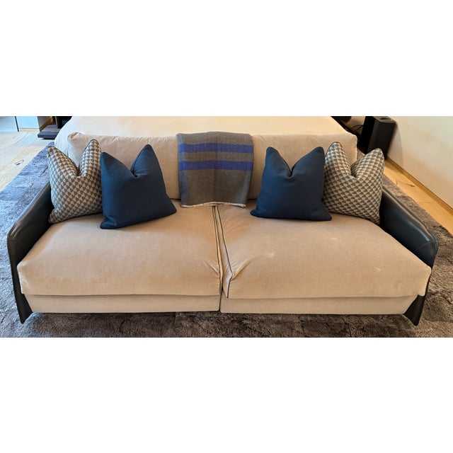 Modern Giorgetti – Umberto Asnago Loveseat For Sale - Image 3 of 11