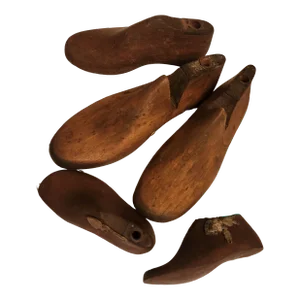 Wood Shoe Molds Collection