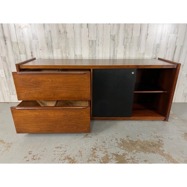 Danish Modern Rosewood Credenza For Sale - Image 9 of 13