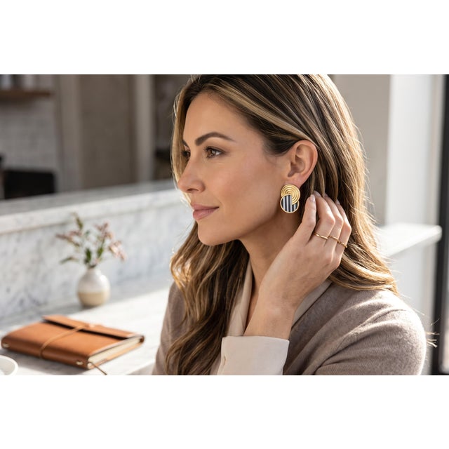 An Elegant Symphony of Color and Textural Contrast Add a dash of timeless charm to your collection with these 14K Yellow...