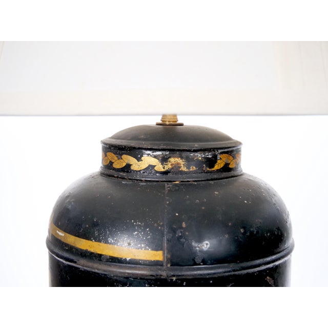 Pair of English Late 19th-Century Black Painted Tole Canister Table Lamps For Sale - Image 11 of 14