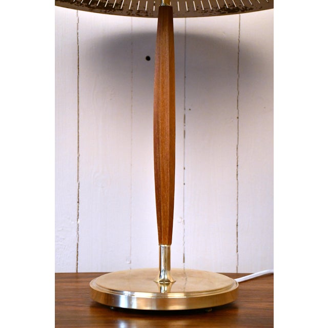Large Swedish Modern Brass and Beech Table Lamp by Harald Notini for Böhlmarks Lampfabrik Ab, 1940s For Sale - Image 10 of 17