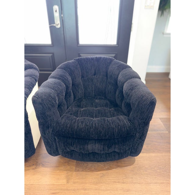 Mid-Century Modern Pair of 1973 Thayer Coggin Black Chenille Swivel Lounge Chairs on White Drum Bases For Sale - Image 3 of 18