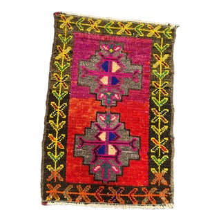 Turkish Yastik Rug 1'7" x 2'4" For Sale