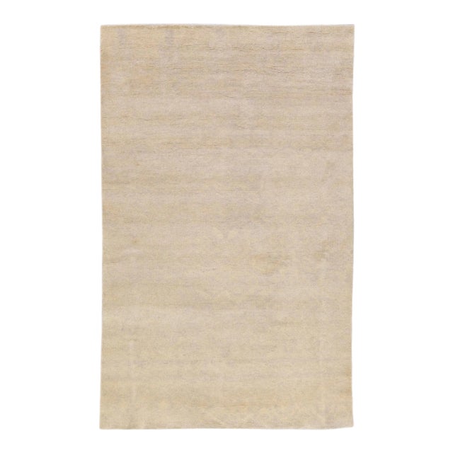 Modern Moroccan Style Handmade Seamless Beige Wool Rug For Sale