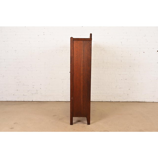 Stickley Brothers Style Antique Mission Oak Arts and Crafts Bookcase Cabinet, Circa 1900 For Sale - Image 10 of 12