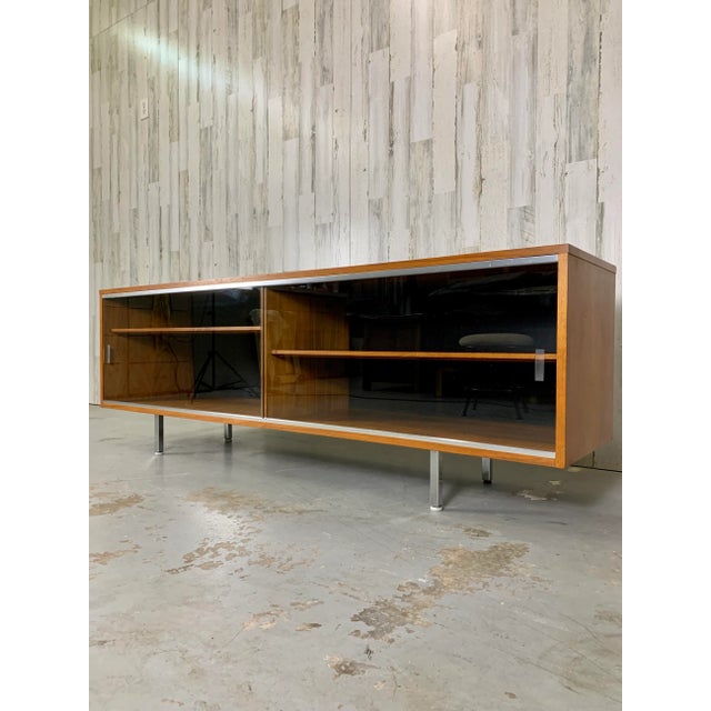 1960s George Nelson for Herman Miller Low Walnut Credenza For Sale - Image 5 of 12