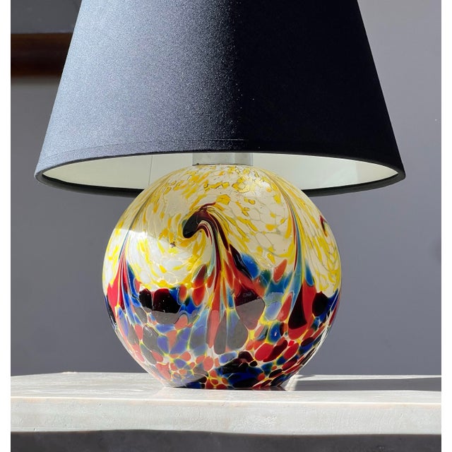 Early 20th Century Art Glass Globe Table Lamp, 20th Century For Sale - Image 5 of 11