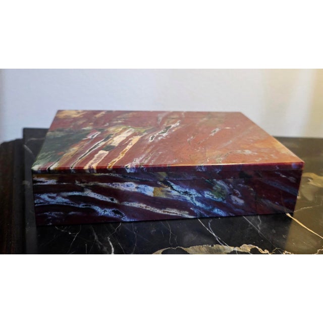 Italian Red Jasper Stone Box c.1950. For Sale In New York - Image 6 of 9
