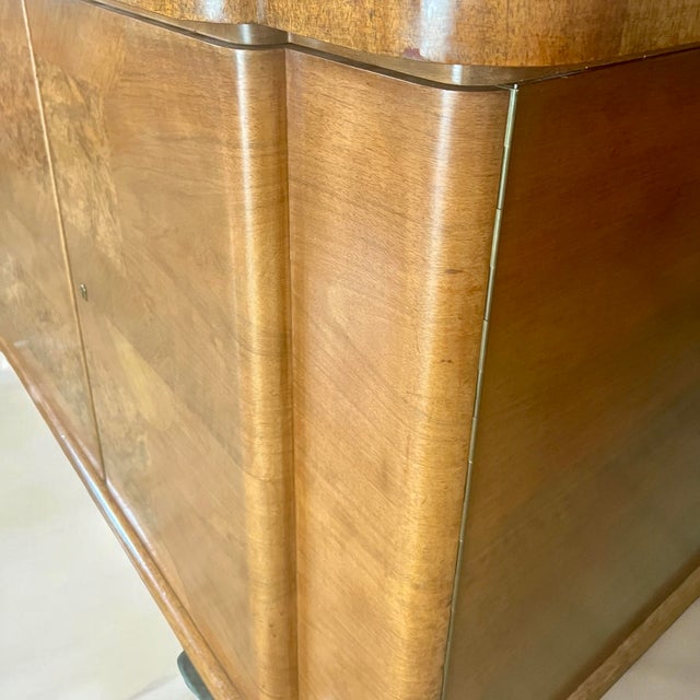 Vintage Art Deco Sideboard in Walnut and ly Veneered, 1920s For Sale - Image 9 of 11