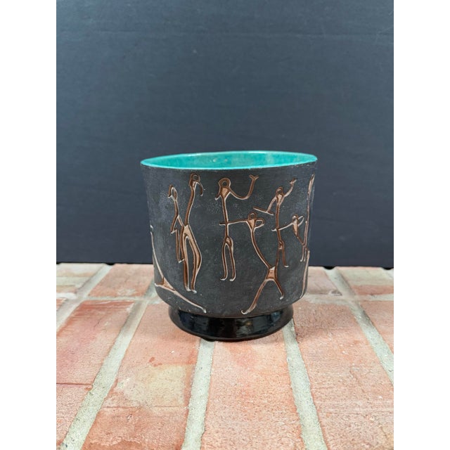 1960s Mexican Texcoco Pottery Planter / Cachepot For Sale - Image 4 of 10
