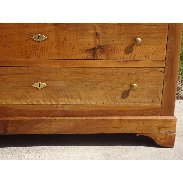 Louis-Philippe Walnut Chest of Drawers, 1850s For Sale - Image 9 of 18