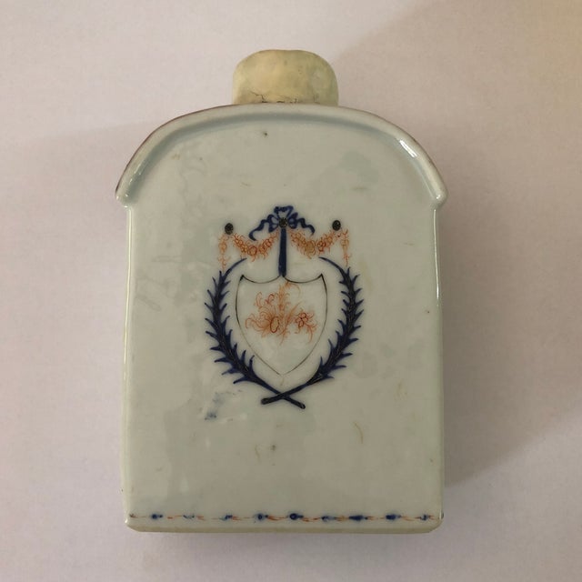 Late 18th Century Porcelain Chinese Export Armorial Tea Caddy For Sale - Image 12 of 12