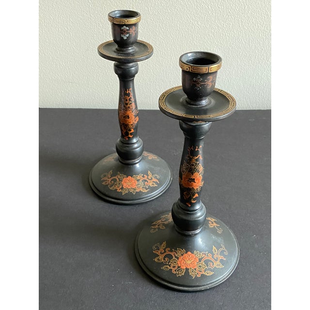 1910s Japanese Lacquer Candlesticks With Gilt Floral Decoration - Pair For Sale In New York - Image 6 of 7