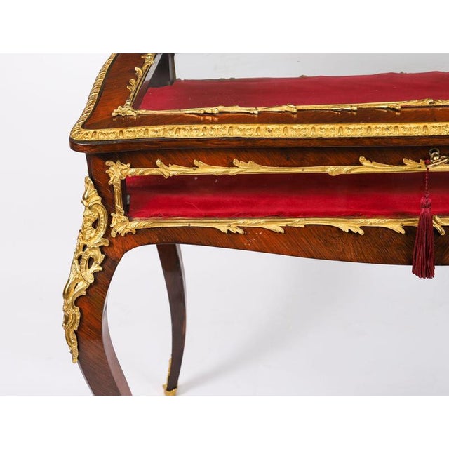 Antique 19th Century French Ormolu Mounted Bijouterie Display Table in Glass, Wood and Velvet For Sale - Image 13 of 18
