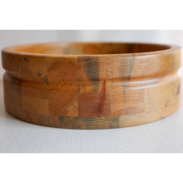Large Mid-Century Scandinavian Handmade Wooden Bowl from Smålandsslöjd, Sweden, 1975 For Sale - Image 12 of 12