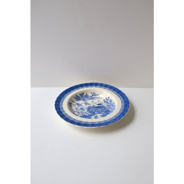 Ceramic Copeland Chinoiserie Blue and White Bowls Plates, Late 19th Century - Set of 3 For Sale - Image 7 of 15