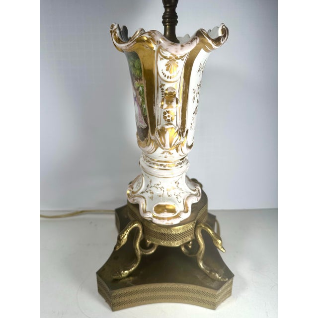 19th Century French Vieux Paris Hand-Painted Porcelain Vase Table Lamp Gilt Brass Swan Base. For Sale - Image 10 of 12