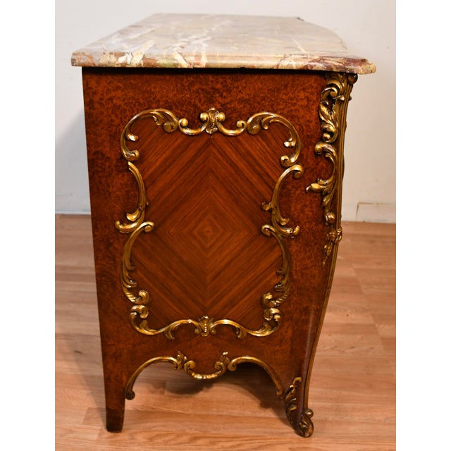1880 Antique French Louis XV Burl Walnut & Walnut Marble Top Commode / Dresser For Sale - Image 16 of 18