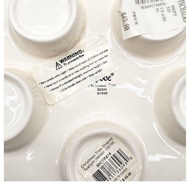 Spode “Christmas Tree” Three-Piece Hostess Collection With Two-Tier Server and Tea Light Holder For Sale - Image 11 of 14