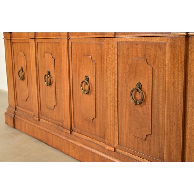 Thomasville Italian Neoclassical Carved Walnut Lighted Breakfront Bookcase Cabinet, Circa 1960s For Sale - Image 12 of 16