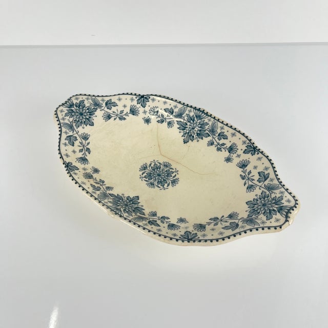 Ceramic Blue Estrées Plate from U&C Sarreguemines, 1900 For Sale - Image 7 of 11