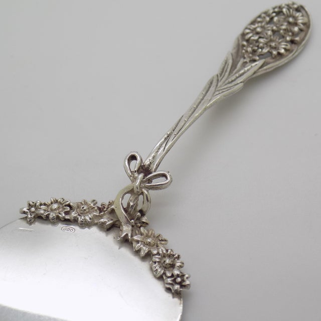 Vintage Italian Handmade Silver Mini Cake Sweet Server Daisy Flower Motif For Sale - Image 6 of 10