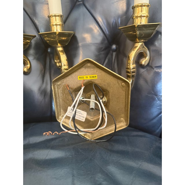 Traditional 1970s Traditional Shiny Brass Wall Lights in the Style of Baldwin, Double Lights, a Pair For Sale - Image 3 of 7
