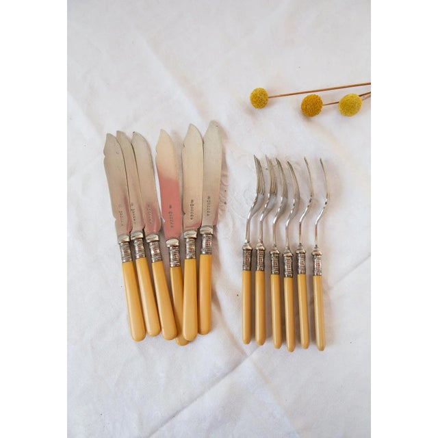 English Fish Cutlery for 6 by Joseph Lee and Sons Sheffield, 1910s, Set of 12 For Sale - Image 5 of 7