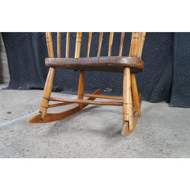 Antique American Maple Farmhouse Windsor Slat Back Ladderback Rocking Chair For Sale - Image 10 of 11