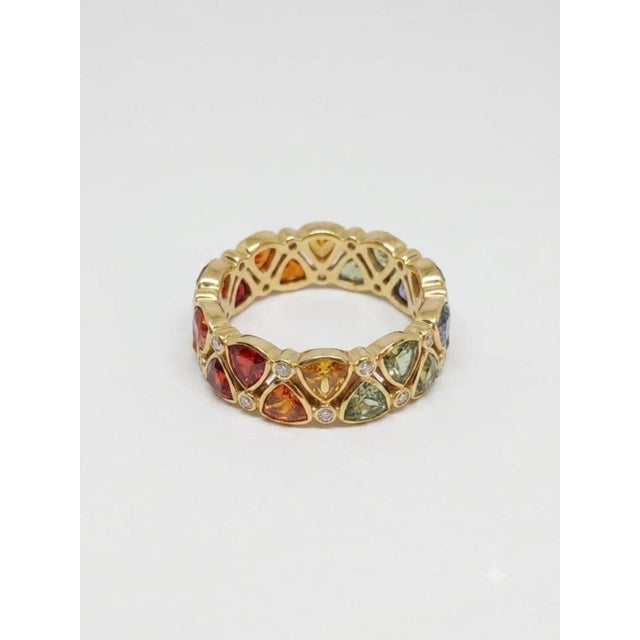 Gemstone 18k Gold Multi Sapphire 5.77ct & Diamond 0.25ct Ring For Sale - Image 7 of 8