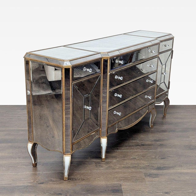 Retail Brand: believe to be Bassett Mirror Company. No makers label visible. Dimensions (in): 73W x 18D x 39H.