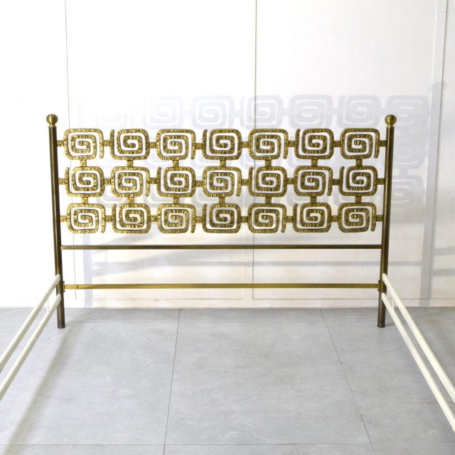 Mid-Century Modern Brass Bed in the style of Osvaldo Borsani, 1960s For Sale - Image 3 of 10