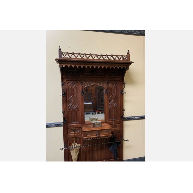 Age: circa 1880 Wood type: solid oak Condition: very good, meticulously maintained, fully restored original condition...