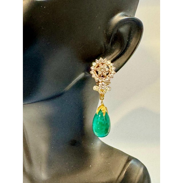 2010s GIA Certified 28 Ct Emerald Cabochon & Diamond Drops Hanging Earrings 14 KYG For Sale - Image 5 of 18