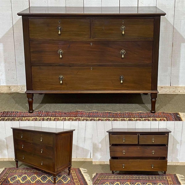 English mahogany chest of drawers from the 1930s. W=1m07, D=46cm, H=79cm.