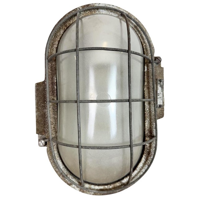 Industrial Grey Rusty Cast Iron Wall Light from Elektrosvit, 1960s For Sale - Image 16 of 16