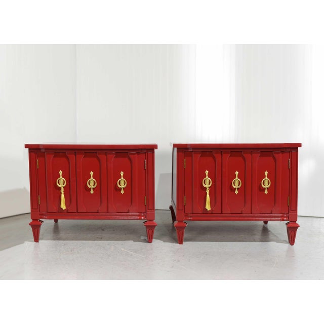 Mid Century Transitional Pair of Nightstands in Red - Newly Painted For Sale - Image 4 of 12