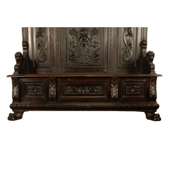 Antique 19th Century Italian Renaissance Revival Carved Hall Bench Storage Settle 1880 For Sale - Image 13 of 15