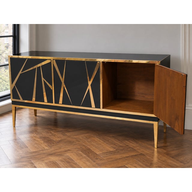 Italian Black Murano Glass and Brass Three-Door Sideboard from Justfurnituress SRL For Sale - Image 6 of 9