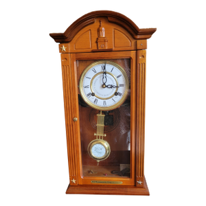 Vintage Wall Us Commemorative Society Clock