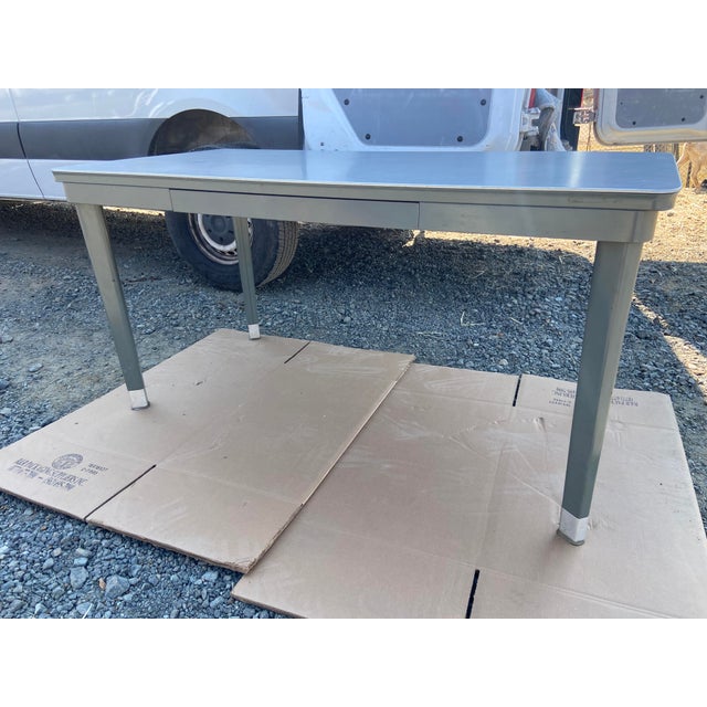 Mid-Century Modern 1950s Raymond Loewy Metal MCM for the General Fireproofing Company Tanker Desk Table For Sale - Image 3 of 18