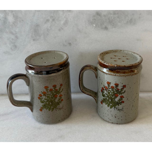 Pair of Vintage Stoneware Centerpoint Salt and Pepper Shakers For Sale - Image 4 of 8