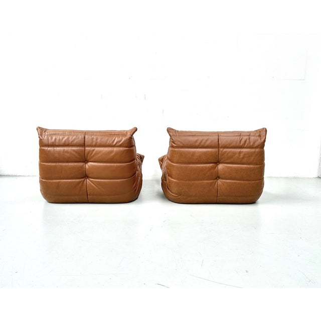 Togo Lounge Chairs in Cognac Cow Leather attributed to Michel Ducaroy for Ligne Roset, Set of 2 For Sale - Image 12 of 13