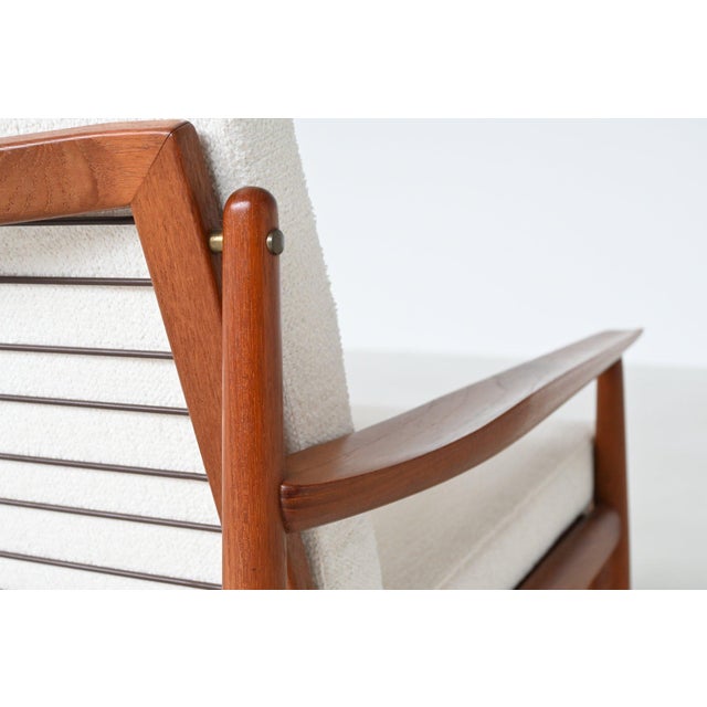 Vintage Danish Three-Seater Sofa in Teak by Svend Åge Eriksen, 1960 For Sale - Image 16 of 18