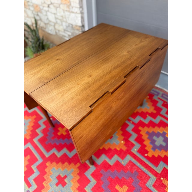1950s 1950s Drexel Parallel Drop-Leaf Dining Table Walnut Mid-Century Modern For Sale - Image 5 of 15