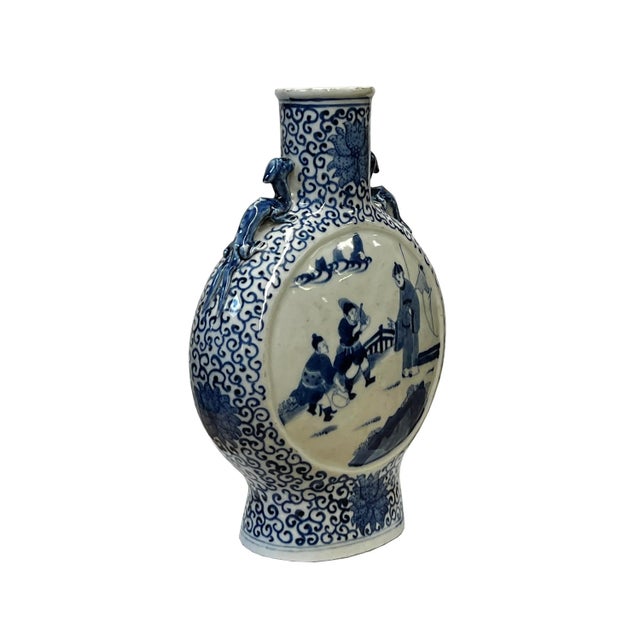 Chinese Blue White Porcelain Oriental Scenery Round Shape Flat Vase For Sale - Image 4 of 6