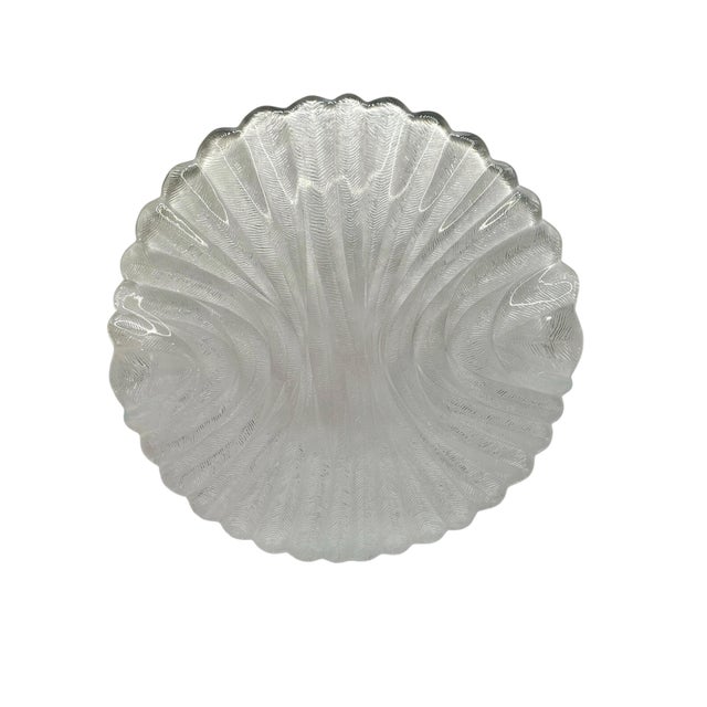 This stunning vintage Arcoroc "Seabreeze" clear pressed glass platter. Made in France during the 1970s, this piece...