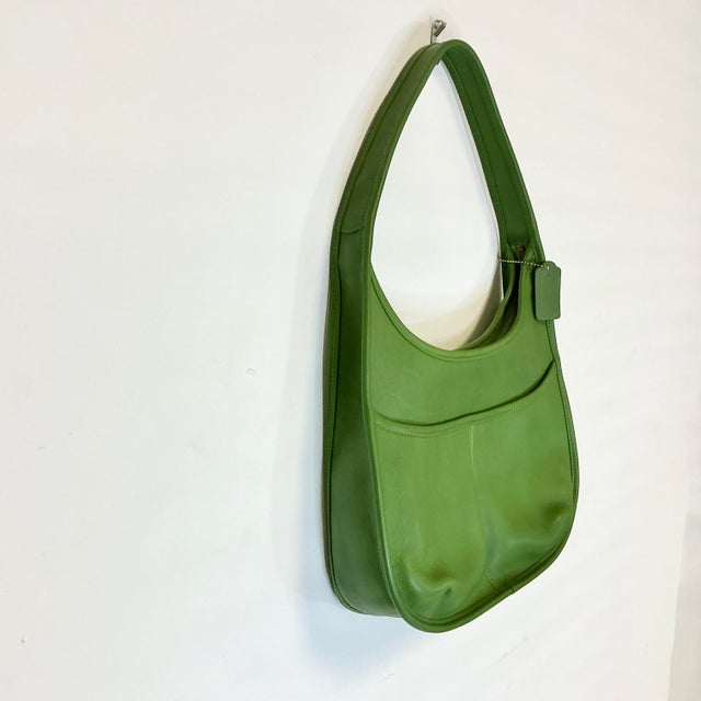 Coach 1998 Vintage Boho Chic Coach Ergo Hobo Leaf Leather One-Shoulder Handbag, E7c-9033 For Sale - Image 4 of 13